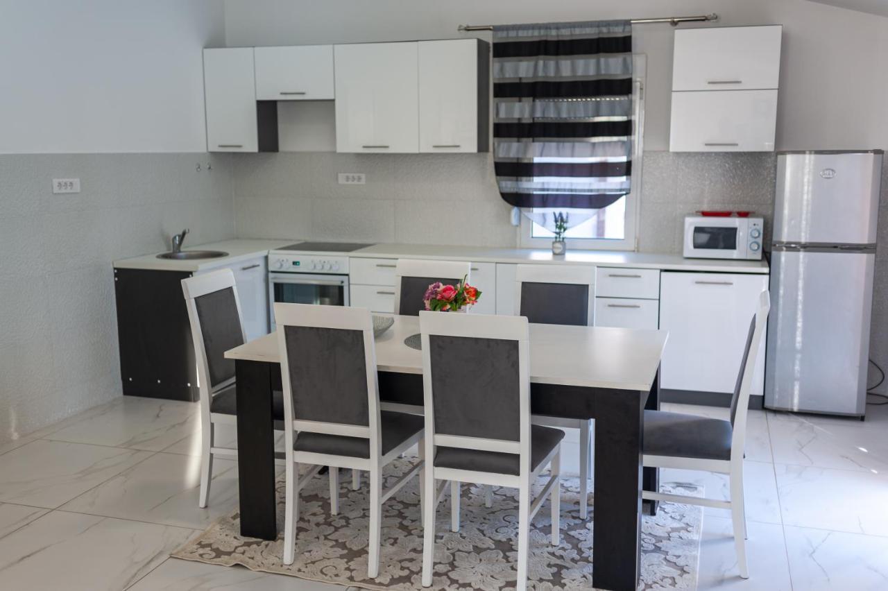 Apartman Mona Podgorica Exterior photo